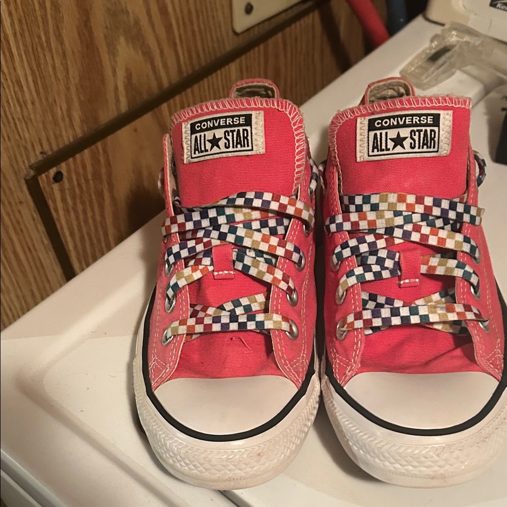 Converse “Vintage”  Pink Sneakers